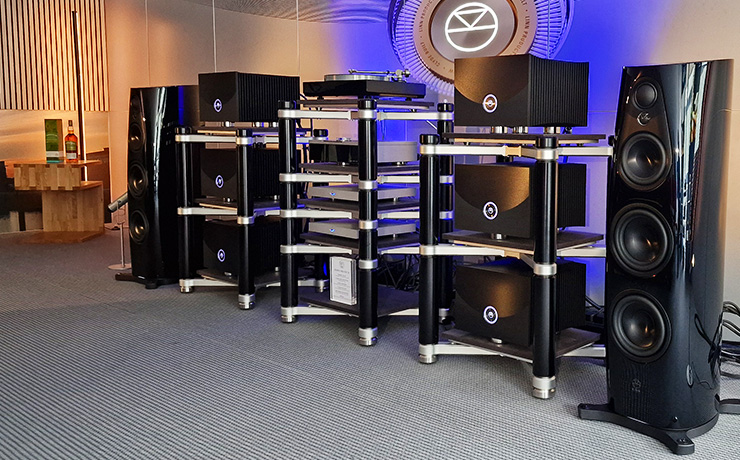 The Linn room at the Munich HiFi Show in 2024.  Showing Linn 360 speakers either side of a range of other Linn HiFi kit