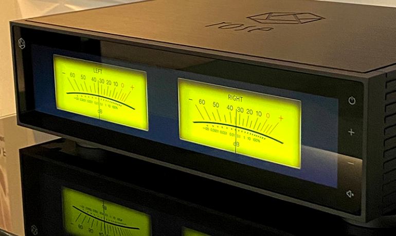 HiFi Rose RS150 Network Streamer, DAC and pre-amplifier in black showing VU Meters
