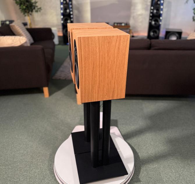 A pair of oak Linn 119 Loudspeakers in the ripcaster showroom