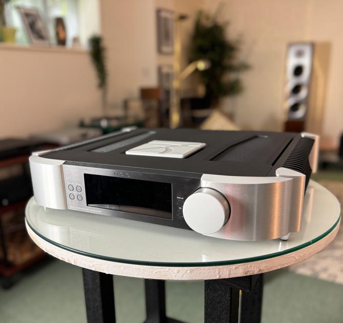 MOON 641 Integrated Amplifier