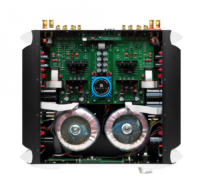 Moon 700i V2 Integrated Amplifier inside circuitry.