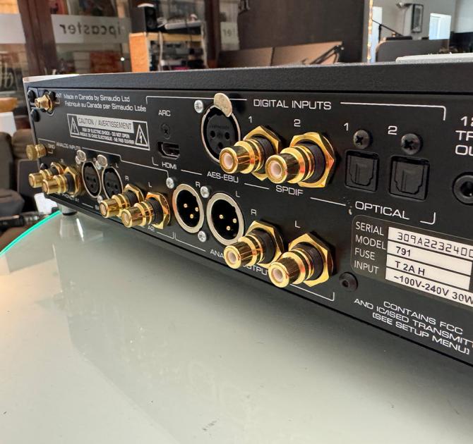 MOON 791 Network Player/Preamplifier