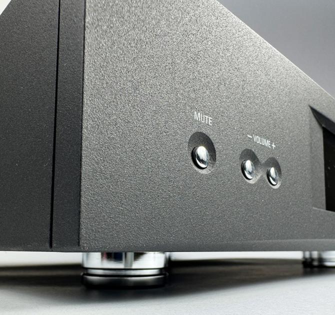 Linn Akurate Exakt DSM in black