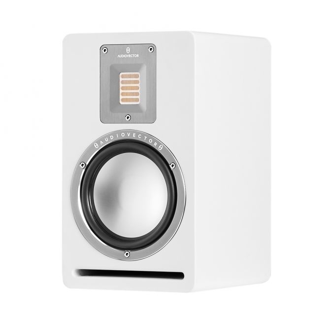 Audiovector QR1 in white silk