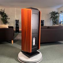 Kudos Titan 707 - Tineo