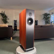 Kudos Titan 707 - Tineo