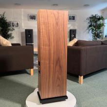 Linn 150 speaker in walnut at ripcaster